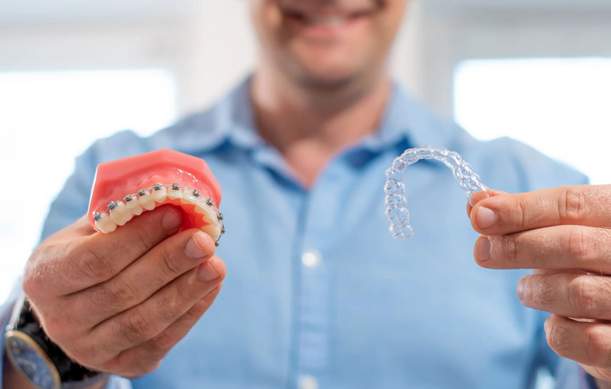 Clear Aligners vs Braces: Which Orthodontic Solution Is Right For You? Clear Aligners vs Braces: Which Orthodontic Solution Is Right For You?